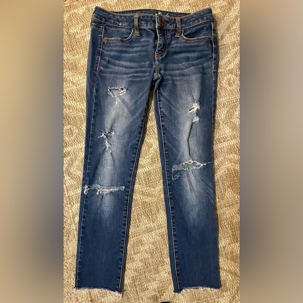 American Eagle, Dark Disstressed, Stretch Jeggings!